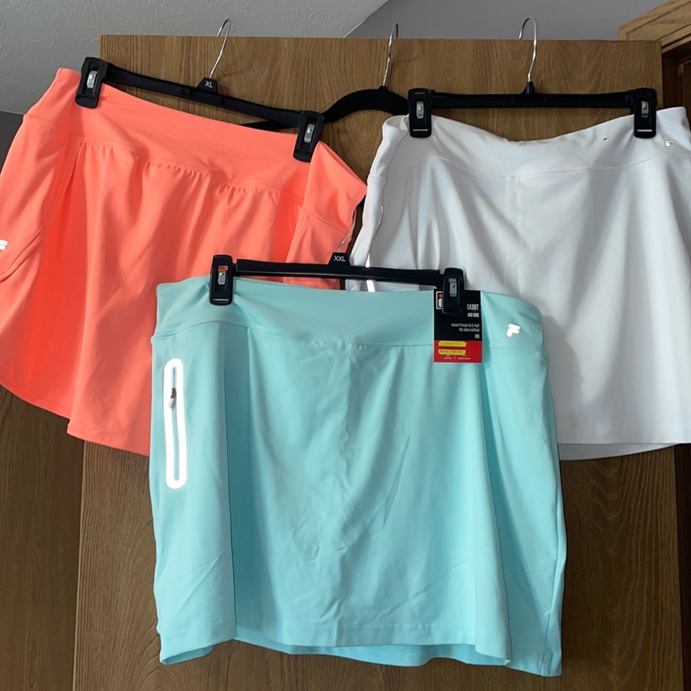 BUNDLE NWT SKORT